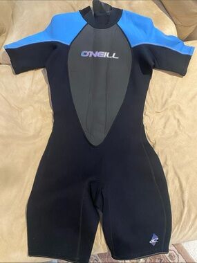 O'Neill Black and Blue Short Sleeve Rashguard Short John Suit. Girl 10